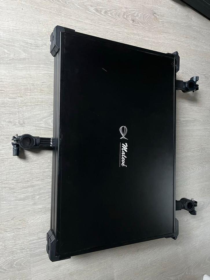 Side tray Malevé, Watersport en Boten, Hengelsport | Witvissen, Zo goed als nieuw, Overige typen, Ophalen