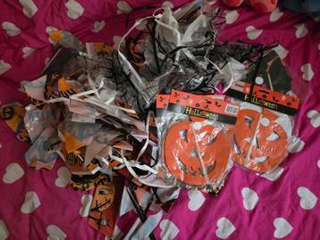 Halloween slingers beschikbaar voor biedingen