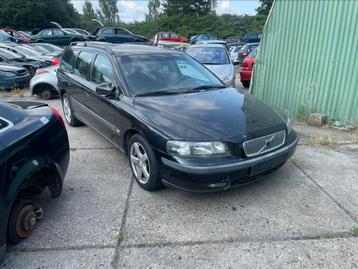 Te koop Volvo V70 in onderdelen  beschikbaar voor biedingen