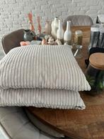 2 beige kussentjes, Huis en Inrichting, Ophalen, Zo goed als nieuw, Beige, Vierkant