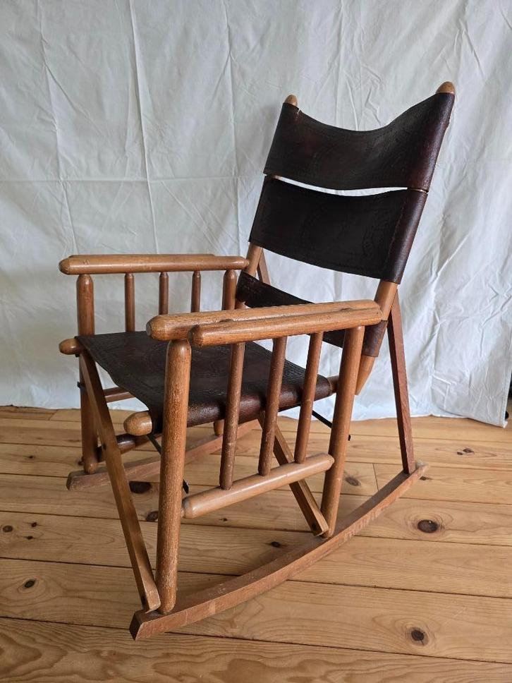 Schommelstoel jaren 70, Costa Rica, Huis en Inrichting, Stoelen, Gebruikt, Eén, Hout, Leer, Bruin, Ophalen