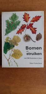 Boek Bomen en Struiken, Boeken, Zo goed als nieuw, Tuinieren en Tuinplanten, Ophalen