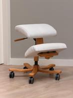 Nieuw-gestoffeerde Stokke Wing/Varrier Wing kniestoel, Huis en Inrichting, Ophalen, Zo goed als nieuw, Beige, Bureaukruk