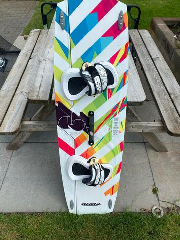 F-One Trex 132x40,5 Kiteboard beschikbaar voor biedingen