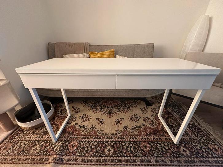 Ikea Bestå Burs bureau, Huis en Inrichting, Bureaus, Gebruikt, Bureau, Ophalen