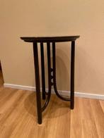 Thonet tafeltje, Ophalen