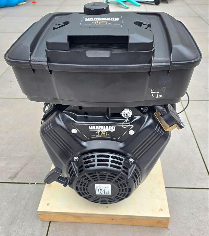 B&S Vanguard 18 pk OHV Motor - Weinig Draaiuren, Doe-het-zelf en Verbouw, Gereedschap | Machine-onderdelen en Toebehoren, Ophalen