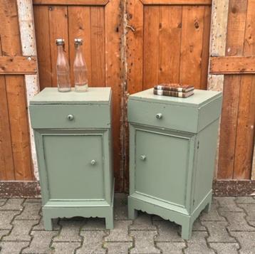 Nachtkastjes halkastjes oud groen origineel SET PRIJS beschikbaar voor biedingen