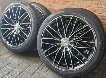 18 inch Toyota Yaris Cross Velgenset 5x114.3 8mm TPMS Nieuw! beschikbaar voor biedingen