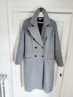 Luxueuze grijze wollen Malene Birger mantel M42 NW599,- ZGAN, Kleding | Dames, Jassen | Winter, Verzenden, Maat 42/44 (L), Zo goed als nieuw