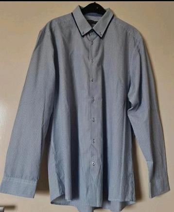 Mooie heren blouse van Angelo Litrico in
maat XXL. Geschikt  beschikbaar voor biedingen
