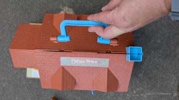 Fisher Price Poppenhuis met accessoires beschikbaar voor biedingen