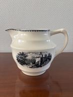 Antieke kan / melkkan Societé Céramique - serie “Landschap”., Antiek en Kunst, Ophalen of Verzenden