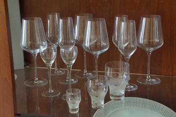 Glasservies beschikbaar voor biedingen