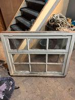 Klassiek hardhouten raam met roedeverdeling – 121 x 96 cm, Doe-het-zelf en Verbouw, Glas en Ramen, Ophalen, Gevelraam of Ruit