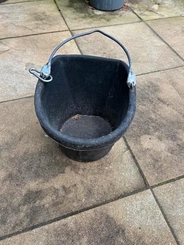 Voer emmer beschikbaar voor biedingen