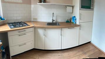 Old kitchen for free beschikbaar voor biedingen