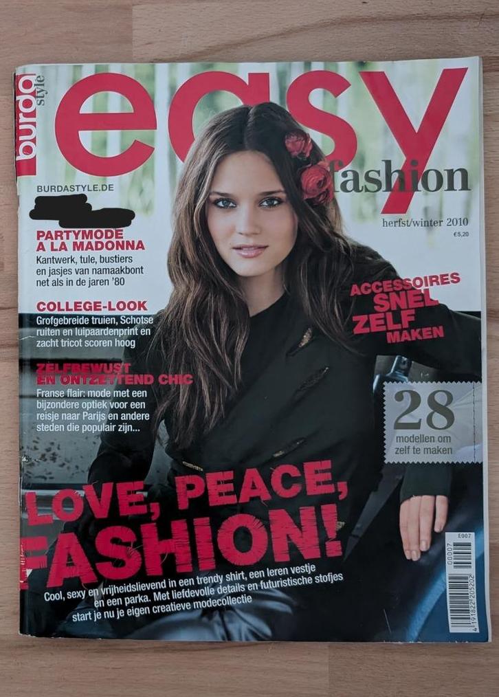 Burda easy fashion nr E007 herfst/winter 2010, Hobby en Vrije tijd, Kledingpatronen, Gebruikt, Vrouw, Burda, Ophalen of Verzenden