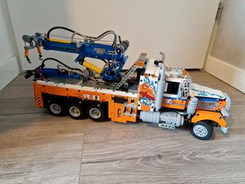 LEGO Technic robuuste sleepwagen beschikbaar voor biedingen