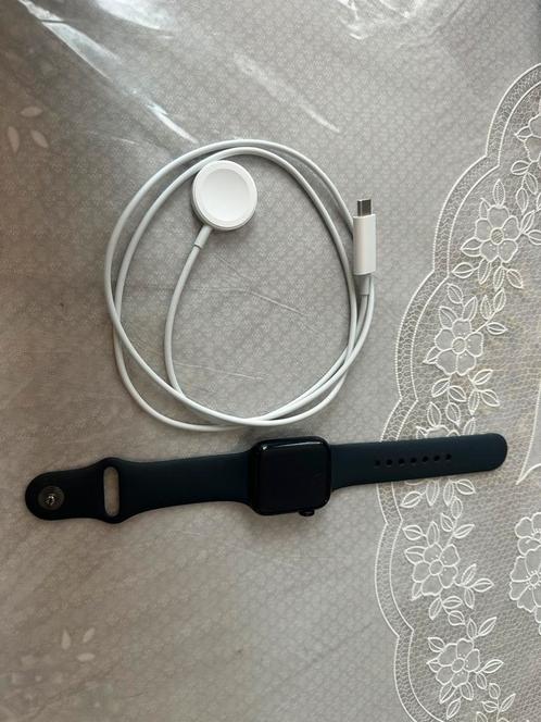 Apple watch SE GPS 40 mm (2e generatie), Sieraden, Tassen en Uiterlijk, Smartwatches, Nieuw, iOS, Zwart, GPS, Waterdicht, Ophalen of Verzenden