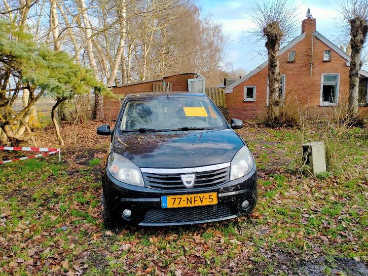 Dacia Sandero 1.2 16V 2010 Zwart, Auto's, Dacia, Particulier, Sandero, Radio, Verwarmde buitenspiegels, Benzine, B, Hatchback