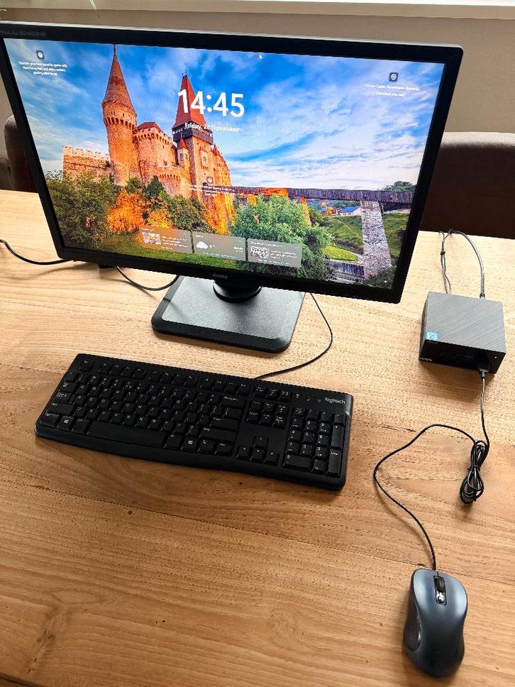 Asus DN60 mini PC complete set, Computers en Software, Desktop Pc's, Gebruikt, 2 tot 3 Ghz, SSD, 16 GB, Met monitor, Ophalen of Verzenden