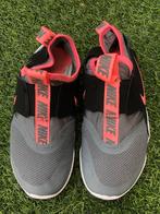 Nike waterschoenen maat 30, Ophalen of Verzenden, Zo goed als nieuw, Meisje, Zwemschoenen