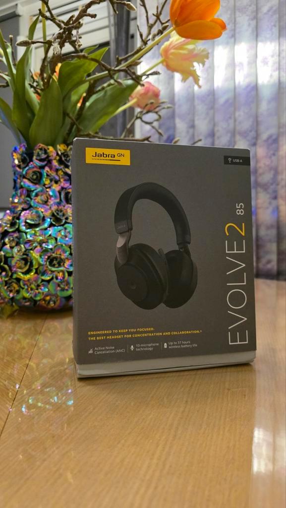 Jabra Evolve2 85 Nieuw in Doos, Computers en Software, Headsets, Nieuw, Over-ear, Draadloos, Inklapbare microfoon, Mute-functie