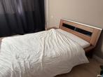 Te Koop 2-Persoonbed + Nachtkastje, Huis en Inrichting, Slaapkamer | Bedden, Ophalen, Bruin, Tweepersoons, Zo goed als nieuw