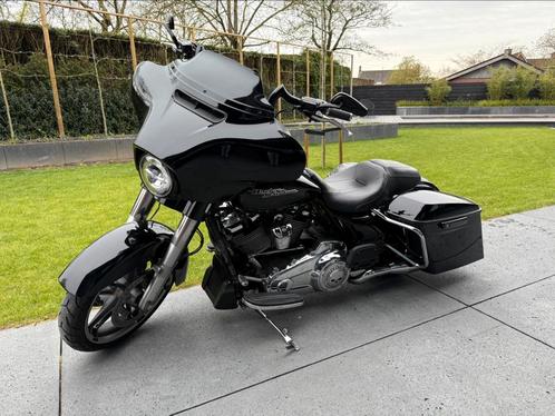 Harley Davidson FLHX Street glide 107 m8 airsuspension, Motoren, Motoren | Harley-Davidson, Particulier, Toermotor, meer dan 35 kW