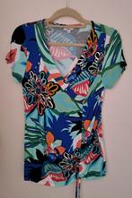 Dames T-shirt in mooie zomerse kleuren, Maat 38/40 (M), Overige kleuren, Ophalen of Verzenden, Zo goed als nieuw