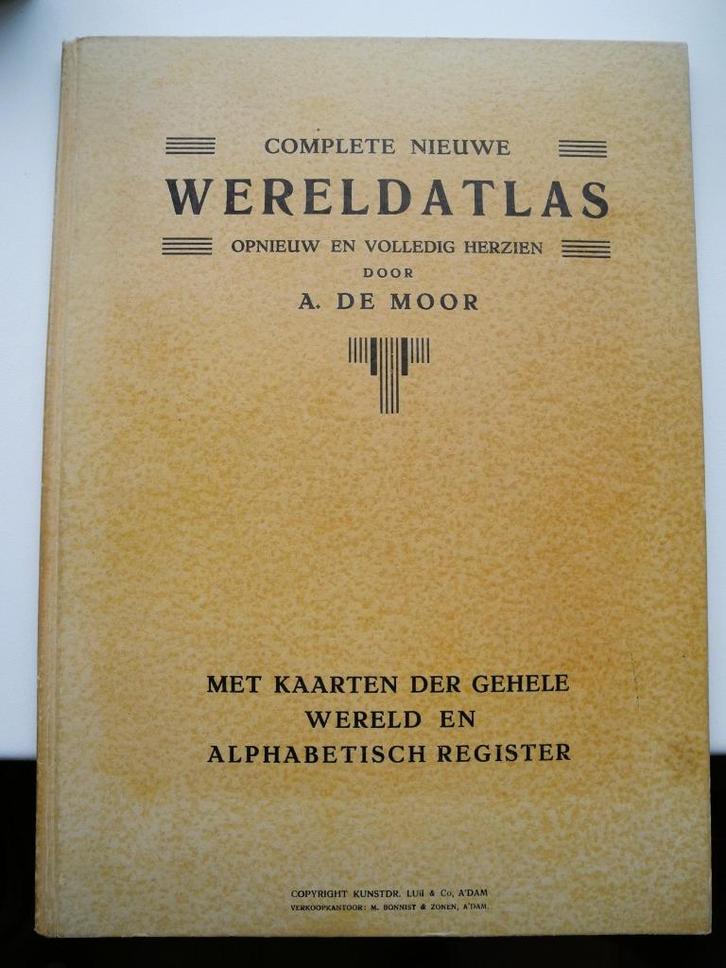 Complete volledige Wereldatlas door A de Moor jaren '30, Boeken, Atlassen en Landkaarten, Gelezen, Overige atlassen, Wereld, 1800 tot 2000