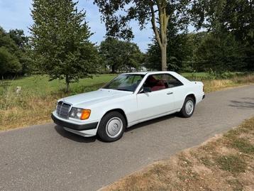 Mercedes-Benz w124 230CE Coupe Automaat 1988 beschikbaar voor biedingen