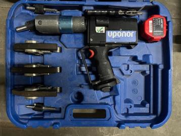 Uponor persmachine UP75 beschikbaar voor biedingen