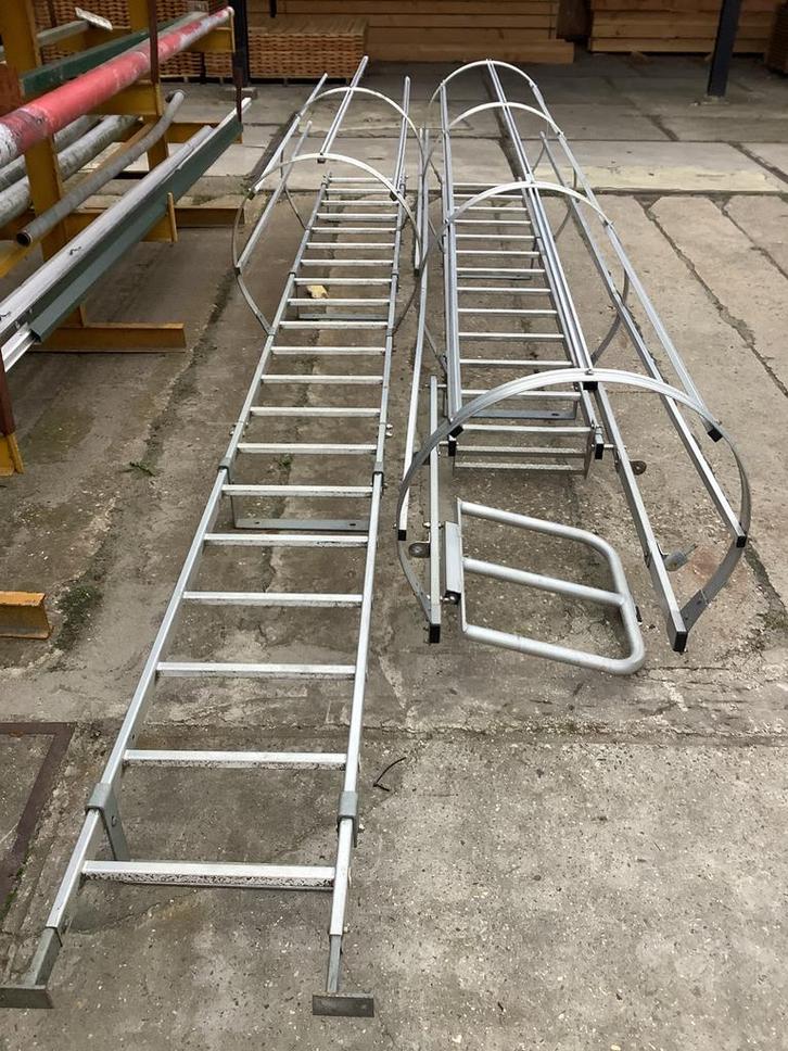 Kooiladder + dakrail, Doe-het-zelf en Verbouw, Ladders en Trappen, Zo goed als nieuw, Ladder, 4 meter of meer, Ophalen
