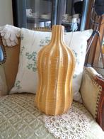 Brocante Grote Gele Vaas ** Mimosa **, Huis en Inrichting, Geel, Aardewerk of Porselein, Ophalen of Verzenden, Zo goed als nieuw