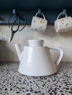 Nette Varme theepot van Ikea, Huis en Inrichting, Keuken | Servies, Ophalen of Verzenden, Zo goed als nieuw, Overige stijlen, Overige typen