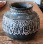 Leuke vintage vaas naar oud model met Griekse goden., Gebruikt, Overige kleuren, Aardewerk of Porselein, Ophalen of Verzenden