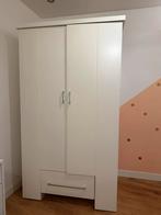 Een baby/ kinderkamer witte kast van goede kwaliteit, Kinderen en Baby's, Ophalen, Zo goed als nieuw, Jongetje of Meisje