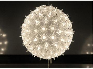 kerst bol bal met 100 lampjes nog in doos raam verlichting beschikbaar voor biedingen