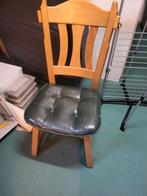 Eetkamerstoel blank eiken met groene zitting, Ophalen