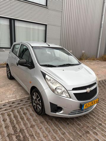 Chevrolet Spark 1.0 benzine 2010 Grijs beschikbaar voor biedingen