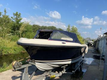 Mako 690 nieuw interieur en nieuwe motor beschikbaar voor biedingen