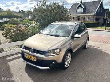 Volkswagen Polo 1.2 TSI 90PK CROSS NAVIGATIE BLEUTOOTH CRUIS beschikbaar voor biedingen
