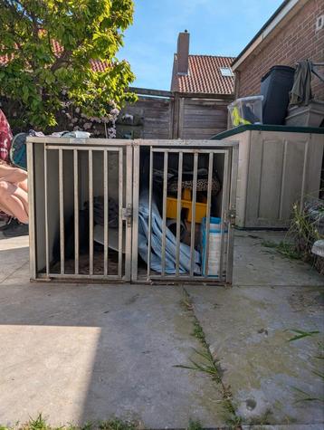 2 vaks honden hok beschikbaar voor biedingen