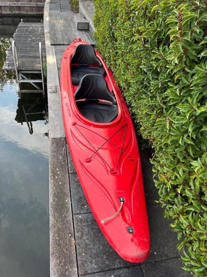 Te koop: solide 2-persoons kano, Watersport en Boten, Kano's, Gebruikt, Canadese kano of Open kano, Twee personen, Met peddels