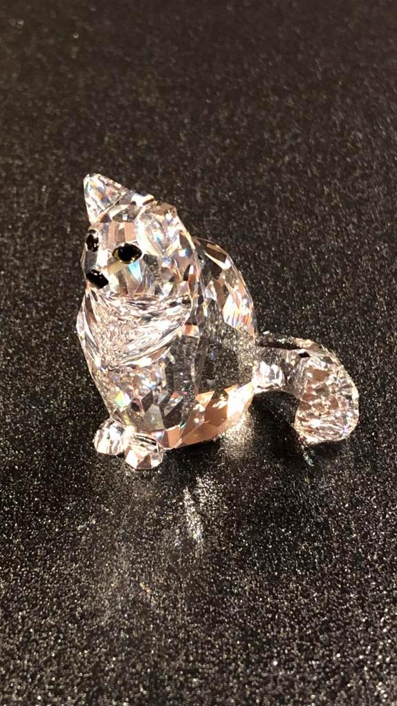 NIEUWSTAAT SWAROVSKI KAT POES, Verzamelen, Swarovski, Zo goed als nieuw, Figuurtje, Ophalen of Verzenden