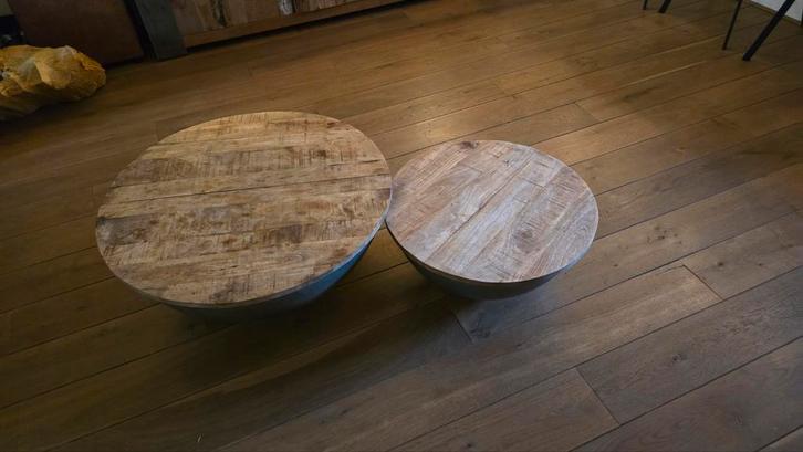 Set van 2 Suzan Salontafels - Industrieel Design, Huis en Inrichting, Tafels | Salontafels, Zo goed als nieuw, Minder dan 50 cm