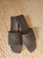 Vince Pauw dames sandalen slippers groen 40, Kleding | Dames, Ophalen of Verzenden, Zo goed als nieuw, Groen
