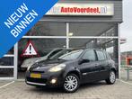 Renault Clio 1.2 TCe Dynamique /Cruise/Clima/Keyless/Navi/Tr, Voorwielaandrijving, Gebruikt, 4 cilinders, Met garantie (alle)
